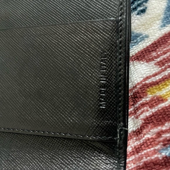 PRADA men’s wallet - Picture 9 of 9